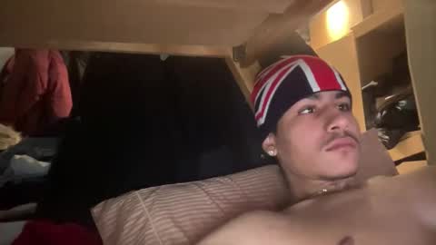 Snapshot of johnycash1101 chatting on April 11, 2026, 5:39 pm johnycash1101 online show from April 11, 2026, 5:39 pm