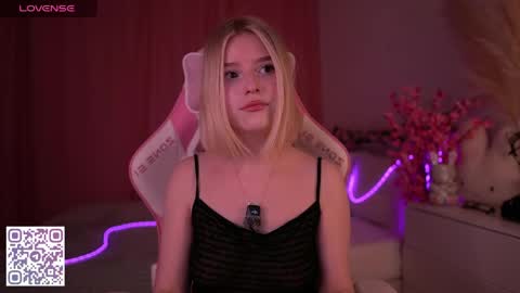 Paula online show from April 13, 2026, 1:11 am