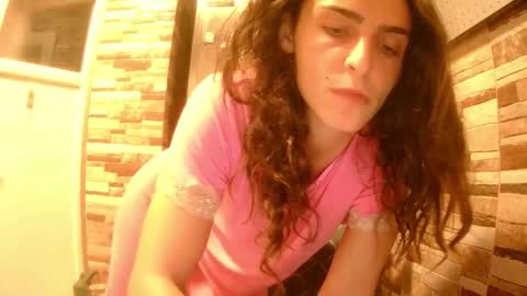 Snapshot of jojofit chatting on October 3, 2025, 6:16 pm JojoFit online show from October 3, 2025, 6:16 pm