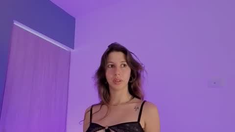 jolie_lov online show from November 11, 2025, 3:12 pm