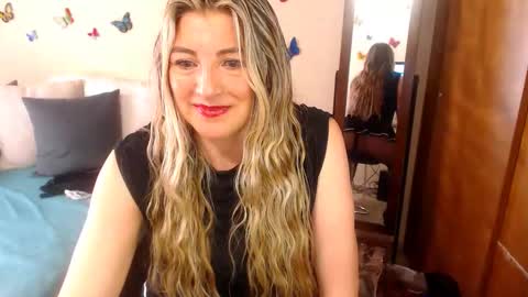 Snapshot of jolie_mature_ chatting on October 15, 2025, 9:37 pm Jolie Mature online show from October 15, 2025, 9:37 pm