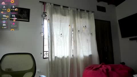 jolie_reyes1 online show from December 21, 2024, 6:44 pm