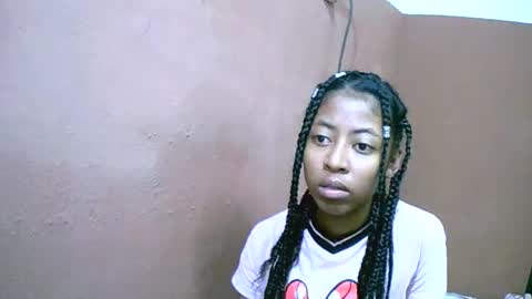 Snapshot of joliekah27 chatting on February 27, 2025, 4:43 pm joliekah27 online show from February 27, 2025, 4:43 pm