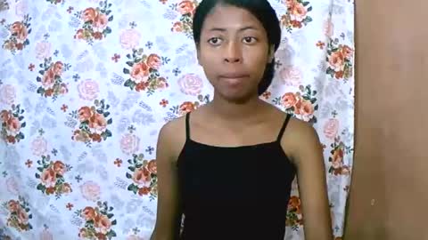 Snapshot of joliekah27 chatting on March 10, 2025, 6:49 am joliekah27 online show from March 10, 2025, 6:49 am