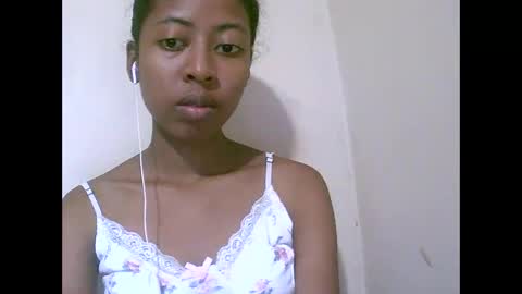 Snapshot of joliekah27 chatting on April 18, 2026, 7:45 am joliekah27 online show from April 18, 2026, 7:45 am