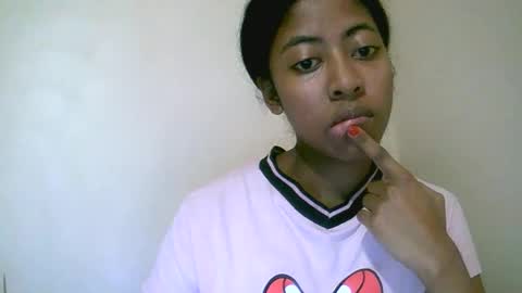 Snapshot of joliekah27 chatting on May 16, 2026, 10:36 am joliekah27 online show from May 16, 2026, 10:36 am