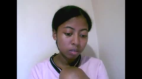 Snapshot of joliekah27 chatting on May 17, 2026, 10:44 am joliekah27 online show from May 17, 2026, 10:44 am