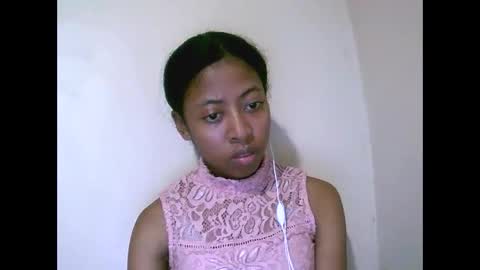 Snapshot of joliekah27 chatting on May 21, 2026, 9:33 pm joliekah27 online show from May 21, 2026, 9:33 pm