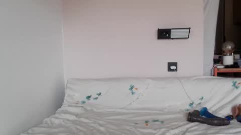 Snapshot of jolieroseeparis chatting on October 6, 2025, 1:41 pm Rose online show from October 6, 2025, 1:41 pm