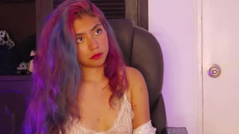 jolietdupont online show from September 10, 2025, 10:21 pm