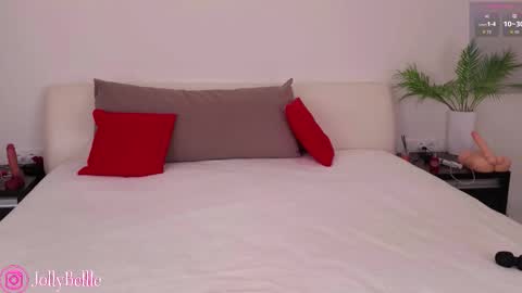 Belle online show from October 1, 2025, 1:11 am