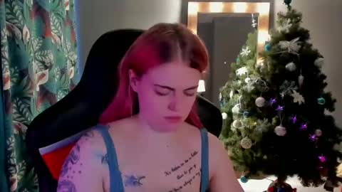 Snapshot of jolly_doll_ chatting on December 6, 2024, 3:30 am Jolly online show from December 6, 2024, 3:30 am