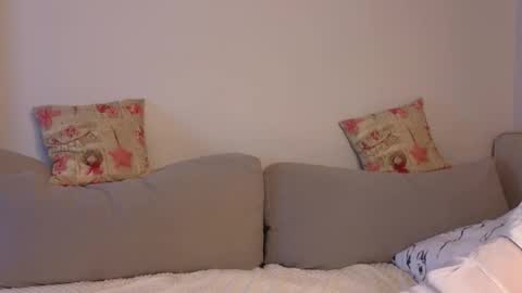 Viola online show from October 13, 2025, 11:21 am