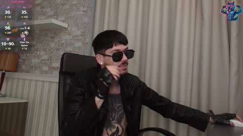 Snapshot of jonahshaw chatting on October 23, 2025, 4:23 am JonahShaw online show from October 23, 2025, 4:23 am