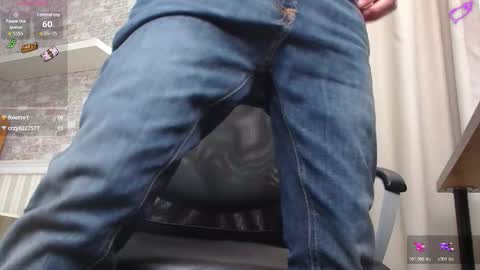 Snapshot of jonahshaw chatting on November 8, 2025, 5:51 am JonahShaw online show from November 8, 2025, 5:51 am