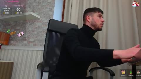 Snapshot of jonahshaw chatting on December 22, 2025, 6:32 am JonahShaw online show from December 22, 2025, 6:32 am