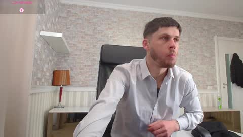 Snapshot of jonahshaw chatting on April 27, 2026, 4:32 am JonahShaw online show from April 27, 2026, 4:32 am