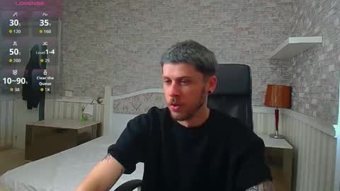 Snapshot of jonahshaw chatting on June 2, 2026, 4:25 am JonahShaw online show from June 2, 2026, 4:25 am
