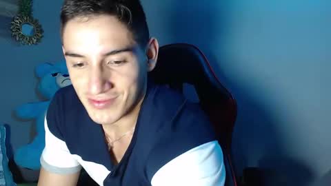 jonathancast08 online show from February 2, 2025, 1:41 pm