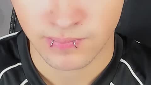 Snapshot of jonny_dark chatting on November 12, 2025, 10:26 am Jonny online show from November 12, 2025, 10:26 am