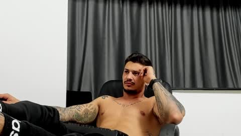 jonnyporn1 online show from January 17, 2025, 3:12 am