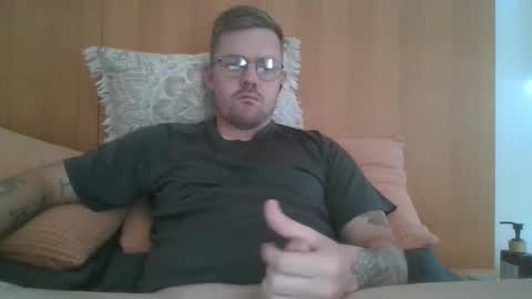 jonoy1995 online show from February 25, 2025, 4:03 am