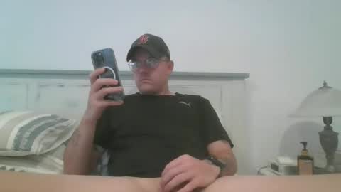 jonoy1995 online show from November 11, 2025, 3:06 am