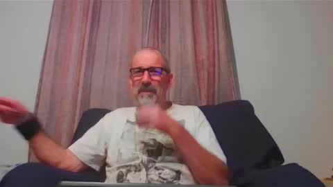 Snapshot of jony_five chatting on September 10, 2025, 12:10 am Jon online show from September 10, 2025, 12:10 am