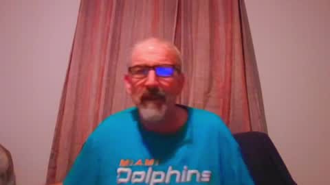 Snapshot of jony_five chatting on September 26, 2025, 12:36 am Jon online show from September 26, 2025, 12:36 am