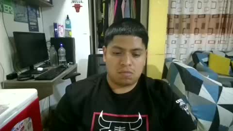 jordan281995 online show from November 20, 2025, 4:34 am