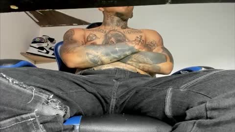 jordan33blake online show from November 11, 2025, 2:11 am