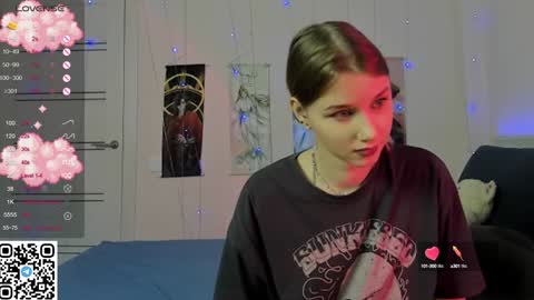 Mila online show from February 4, 2025, 11:38 pm