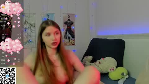 Mila online show from February 5, 2025, 2:40 am