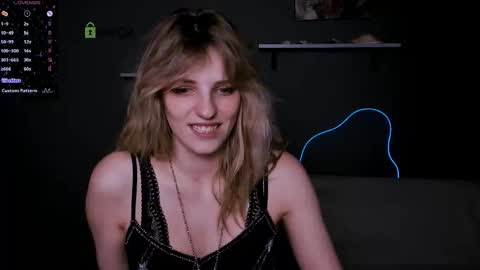 jose_fairy online show from September 8, 2025, 7:46 pm