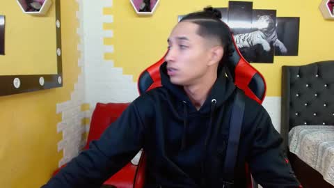 jose_sexycumm online show from September 28, 2025, 8:36 pm