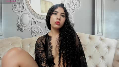 Snapshot of joselyn_sexy_ chatting on January 25, 2025, 12:48 am Katalina online show from January 25, 2025, 12:48 am