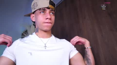 Snapshot of josep_davies chatting on November 19, 2025, 8:53 pm Josep online show from November 19, 2025, 8:53 pm