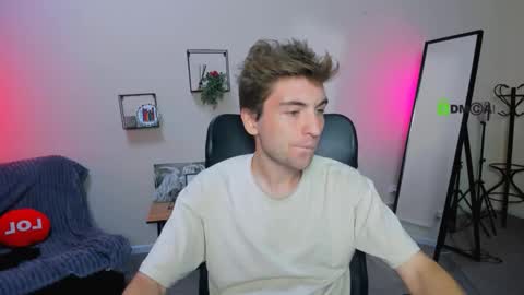 joseph_bear_ online show from September 22, 2025, 7:16 pm