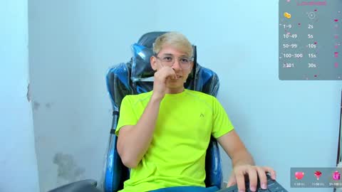 Snapshot of joseph_brown_ chatting on December 22, 2024, 12:38 pm JOSEPH BROWN online show from December 22, 2024, 12:38 pm