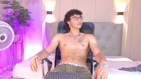 joseph_spider online show from May 21, 2026, 2:24 pm