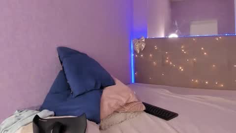 Josephine online show from March 26, 2026, 2:44 pm