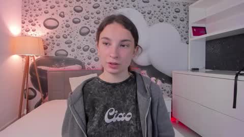 Josephine online show from May 18, 2026, 12:11 pm
