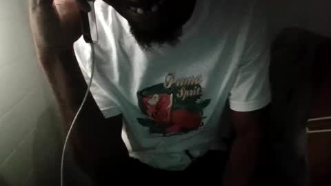 josephlongwat29 online show from November 9, 2025, 2:32 am