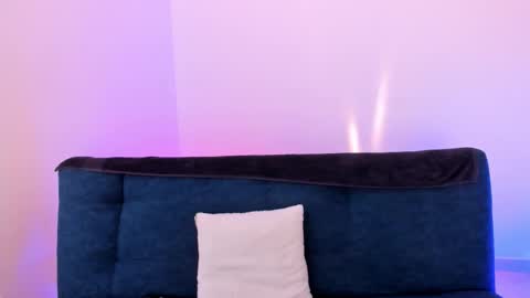 Josh  Val online show from October 2, 2025, 7:54 pm