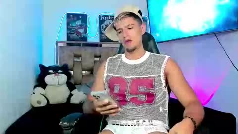 JOSH online show from November 3, 2025, 11:48 pm