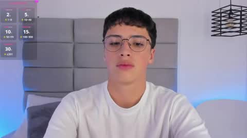 Snapshot of joshclaarktt chatting on May 1, 2026, 4:17 am Josh online show from May 1, 2026, 4:17 am