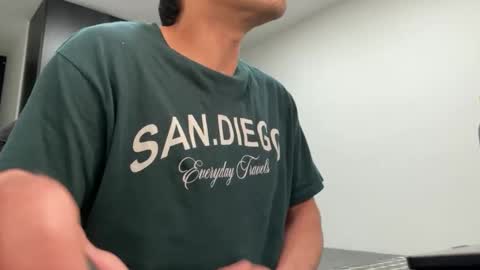 Snapshot of josheli chatting on February 19, 2025, 10:42 pm Nicolas online show from February 19, 2025, 10:42 pm