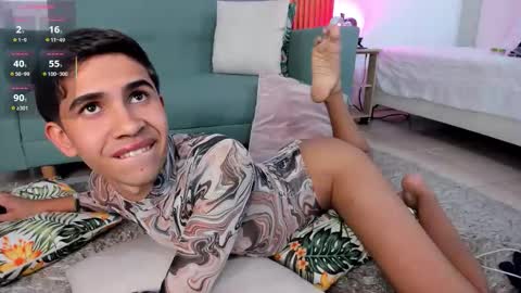 Joshua Sanz  online show from December 5, 2025, 5:05 am