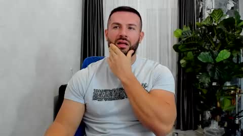 joshuamuscle69 online show from December 14, 2025, 7:58 am