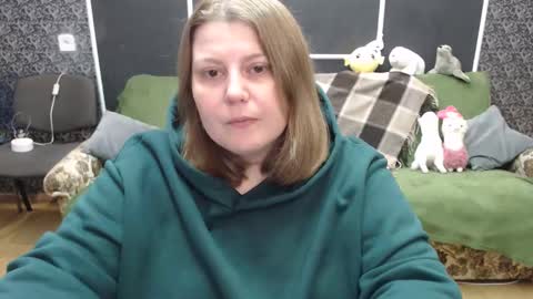 josiesun771 online show from October 13, 2025, 6:24 am